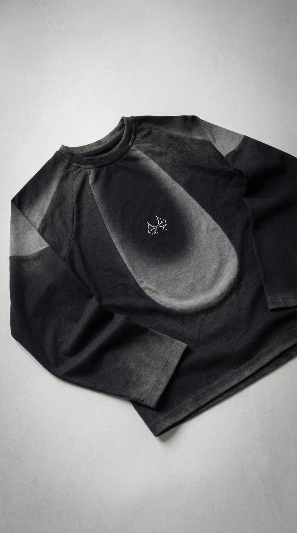 Long Sleeve Monochrome Orbital Gradient