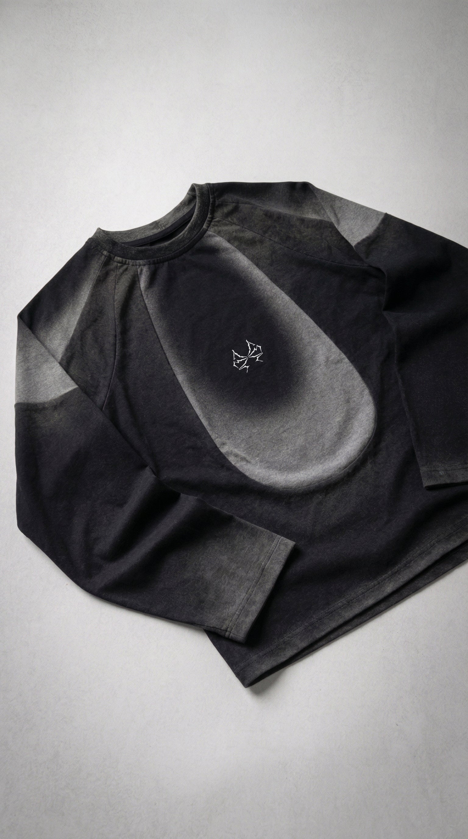 Long Sleeve Monochrome Orbital Gradient