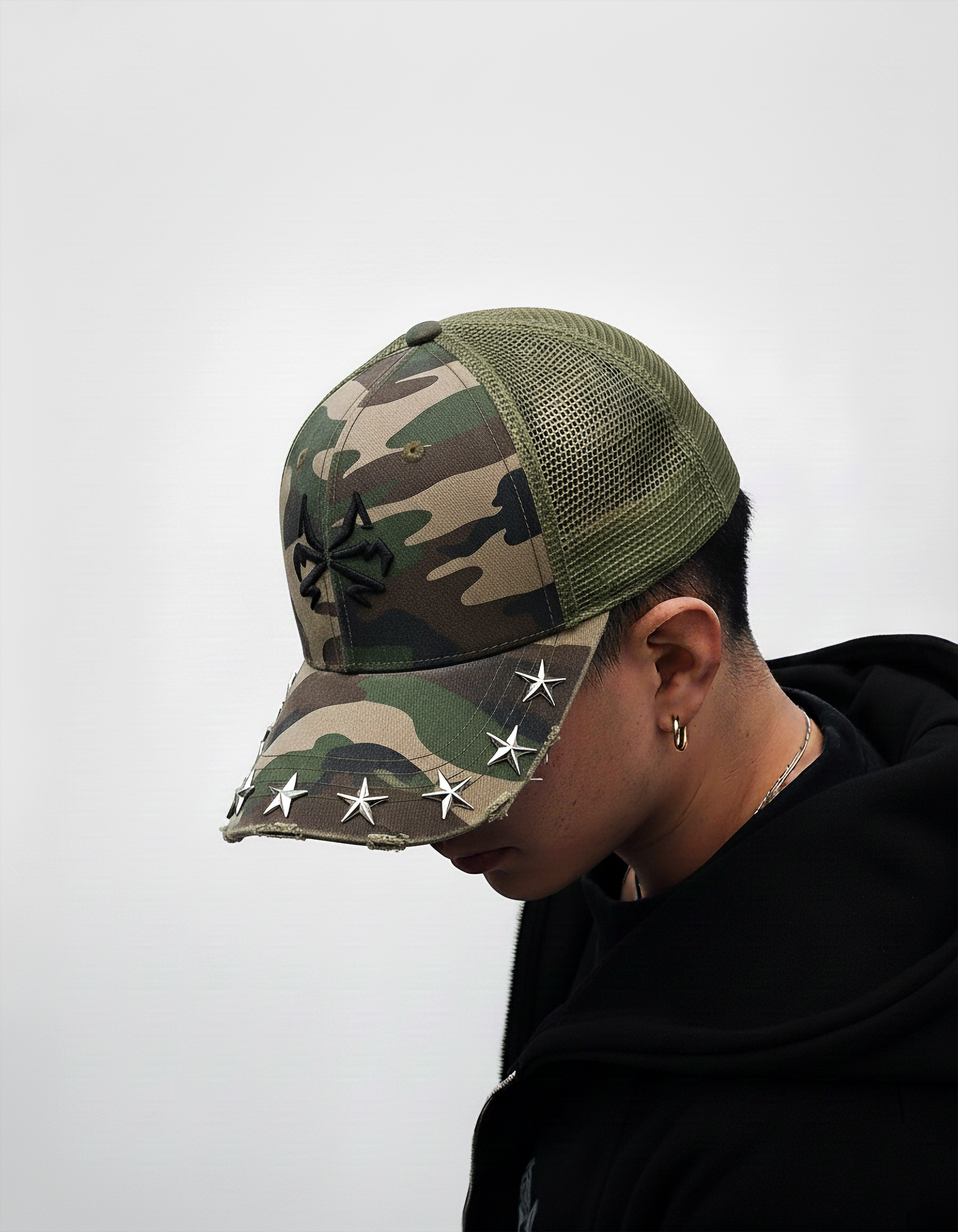 TRUCKER HAT STARS 437 CAMO