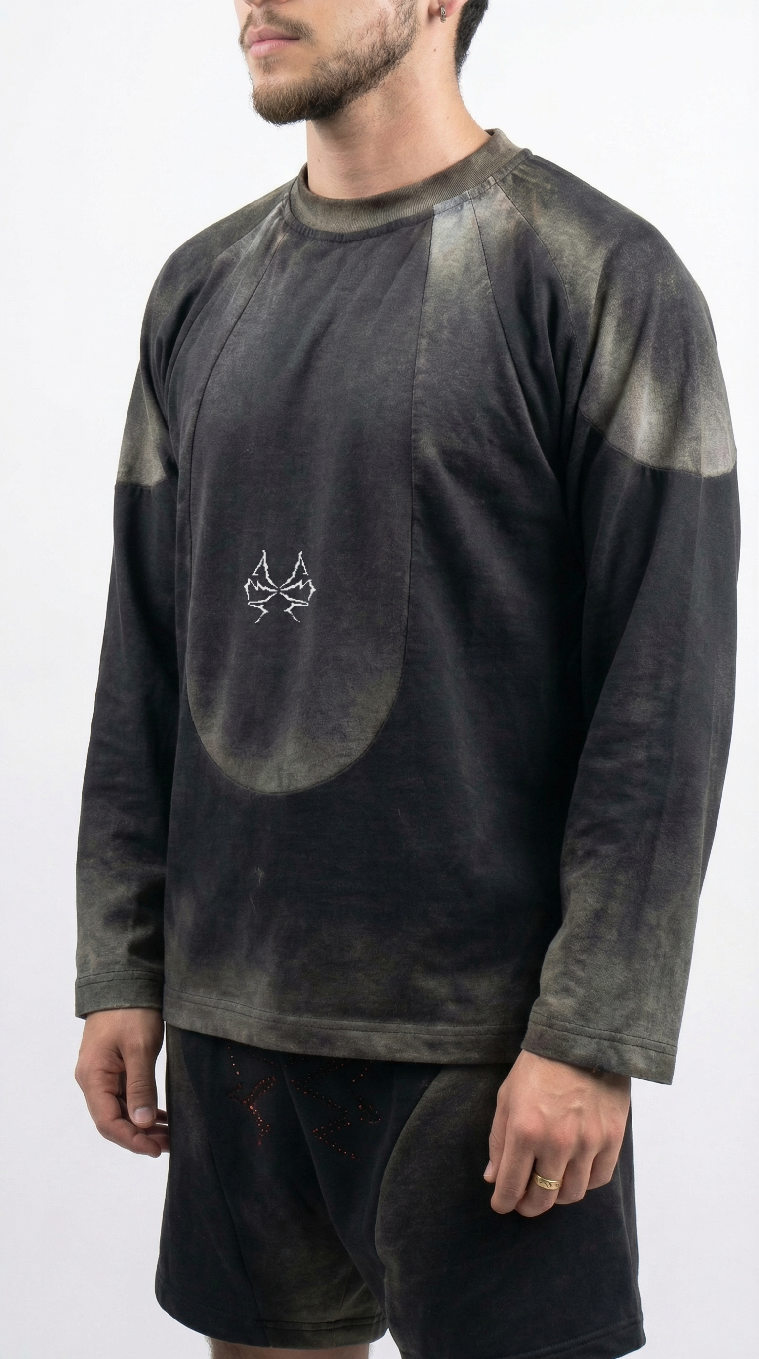 Longsleeve Monochrome Orbital Gradient (MOG)