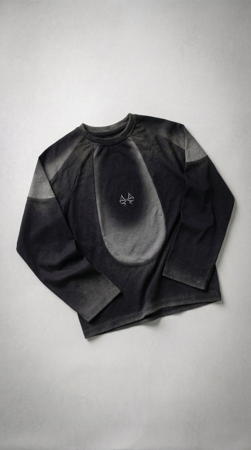 Long Sleeve Monochrome Orbital Gradient