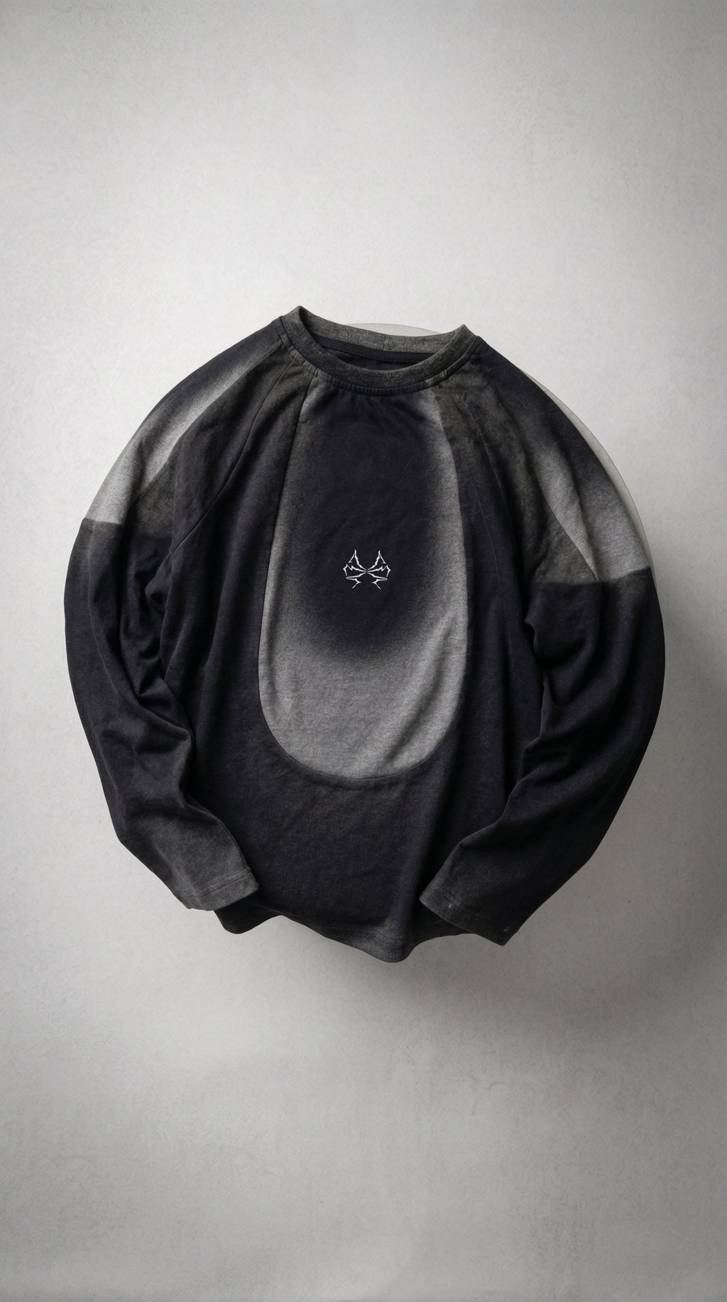 Long Sleeve Monochrome Orbital Gradient