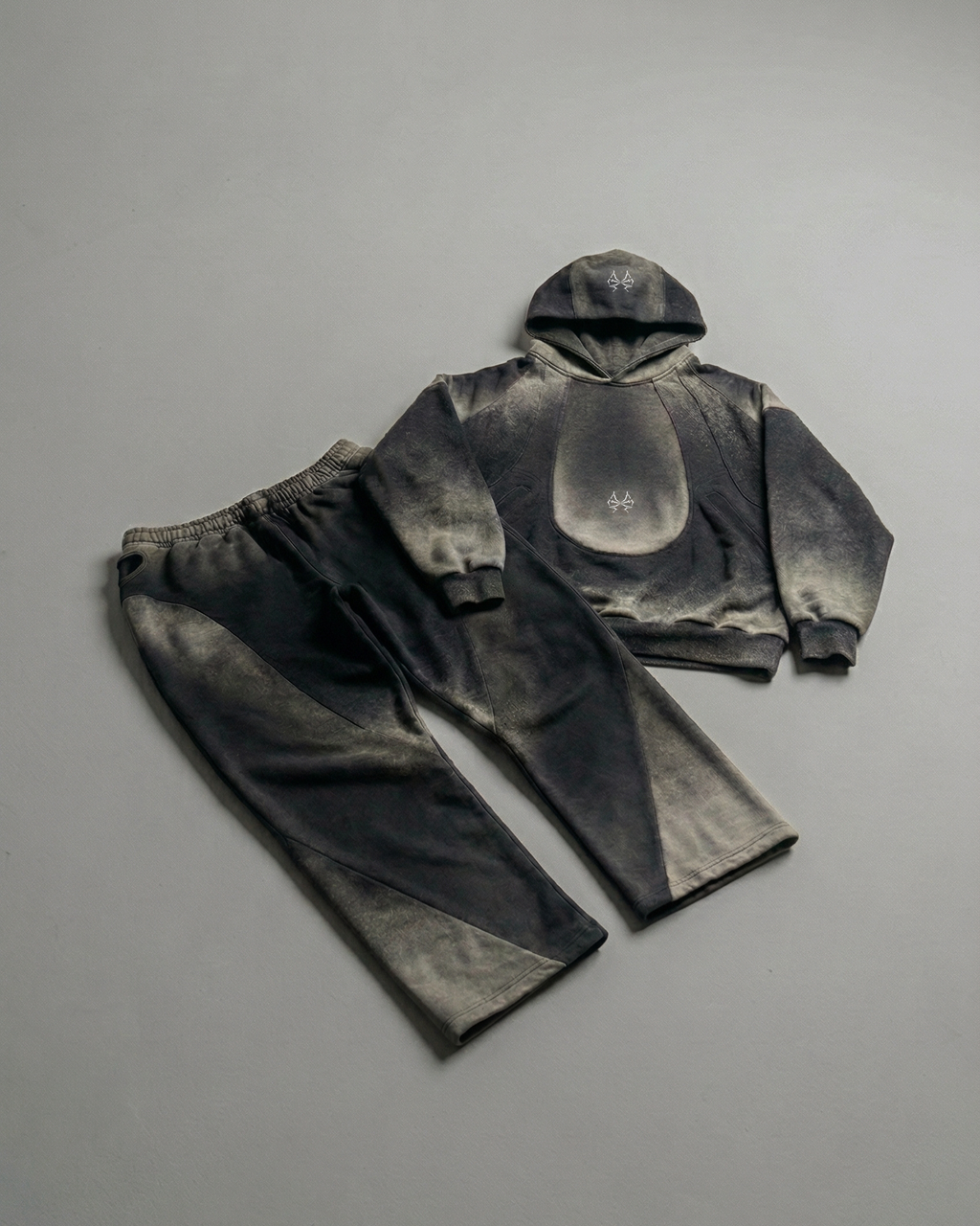 Set Monochrome Orbital Gradient (MOG)