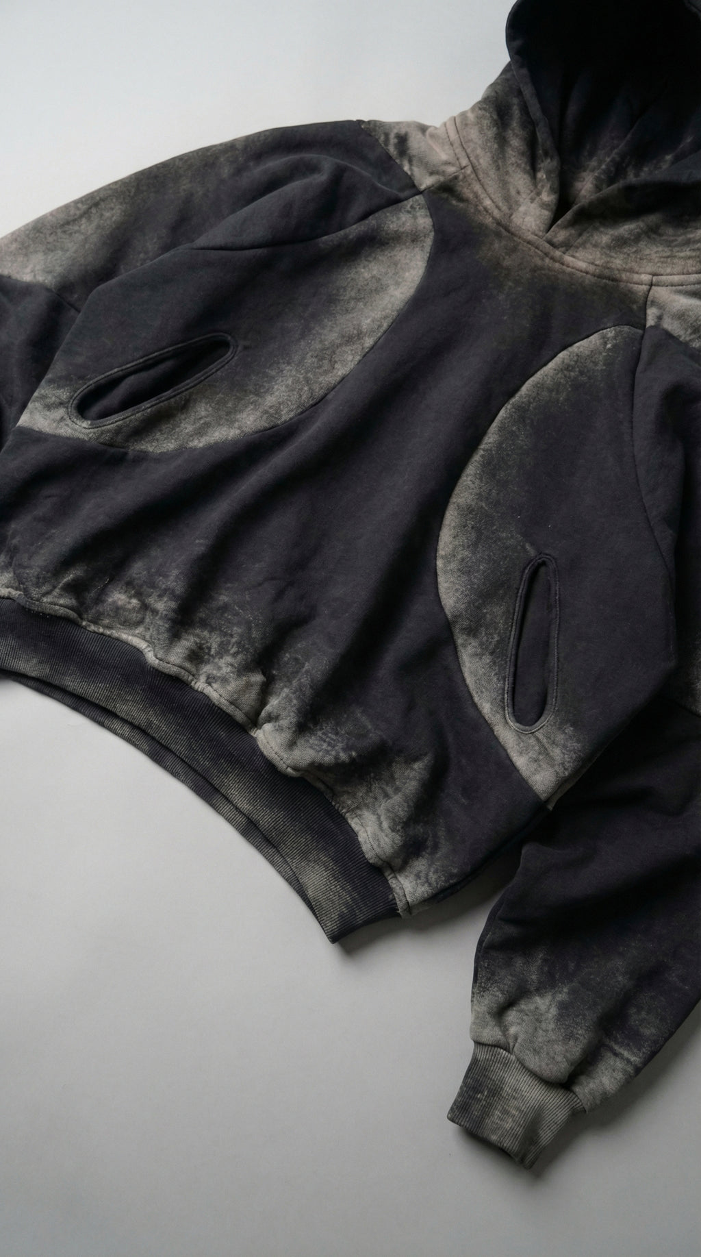 Hoodie Monochrome Orbital Gradient 1 of 1