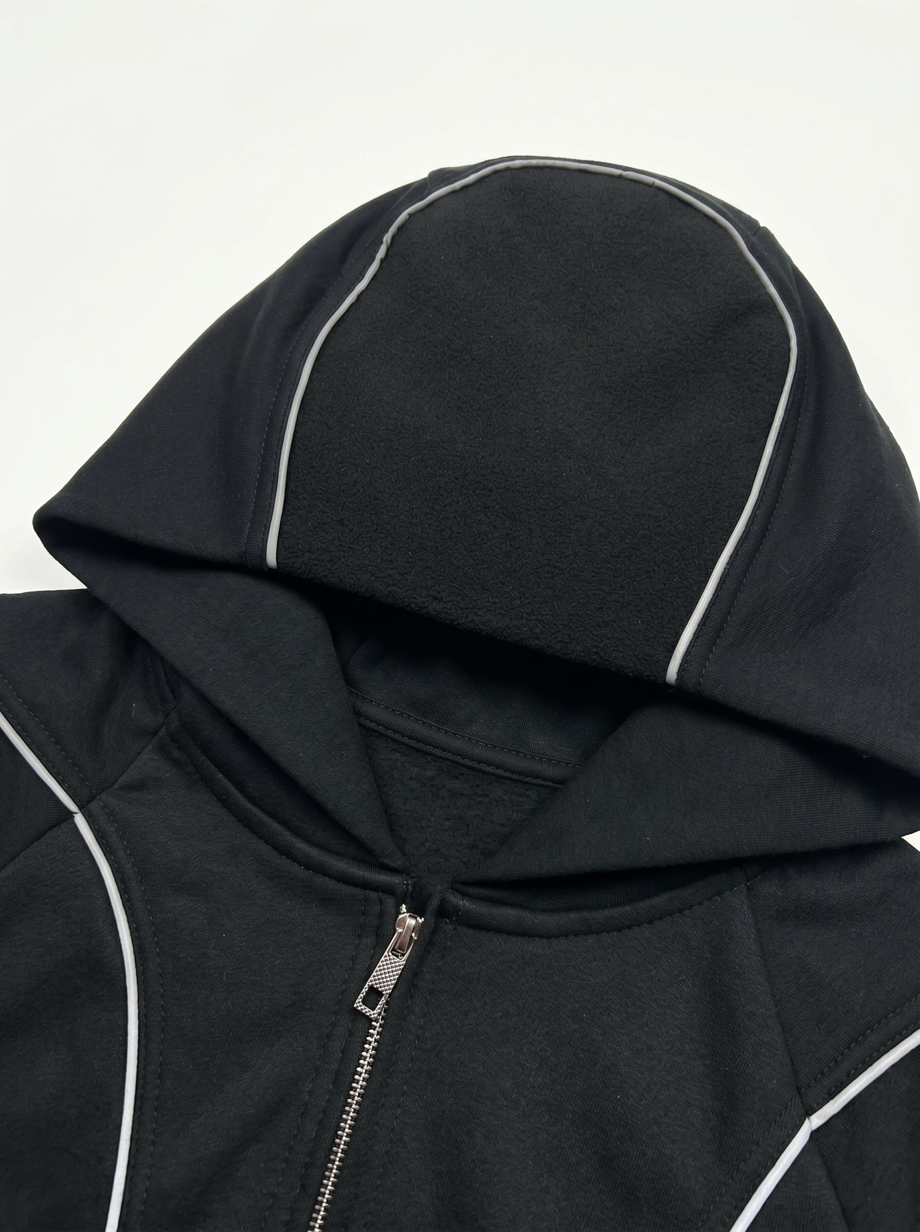 Hoodie Lines zipper 2026