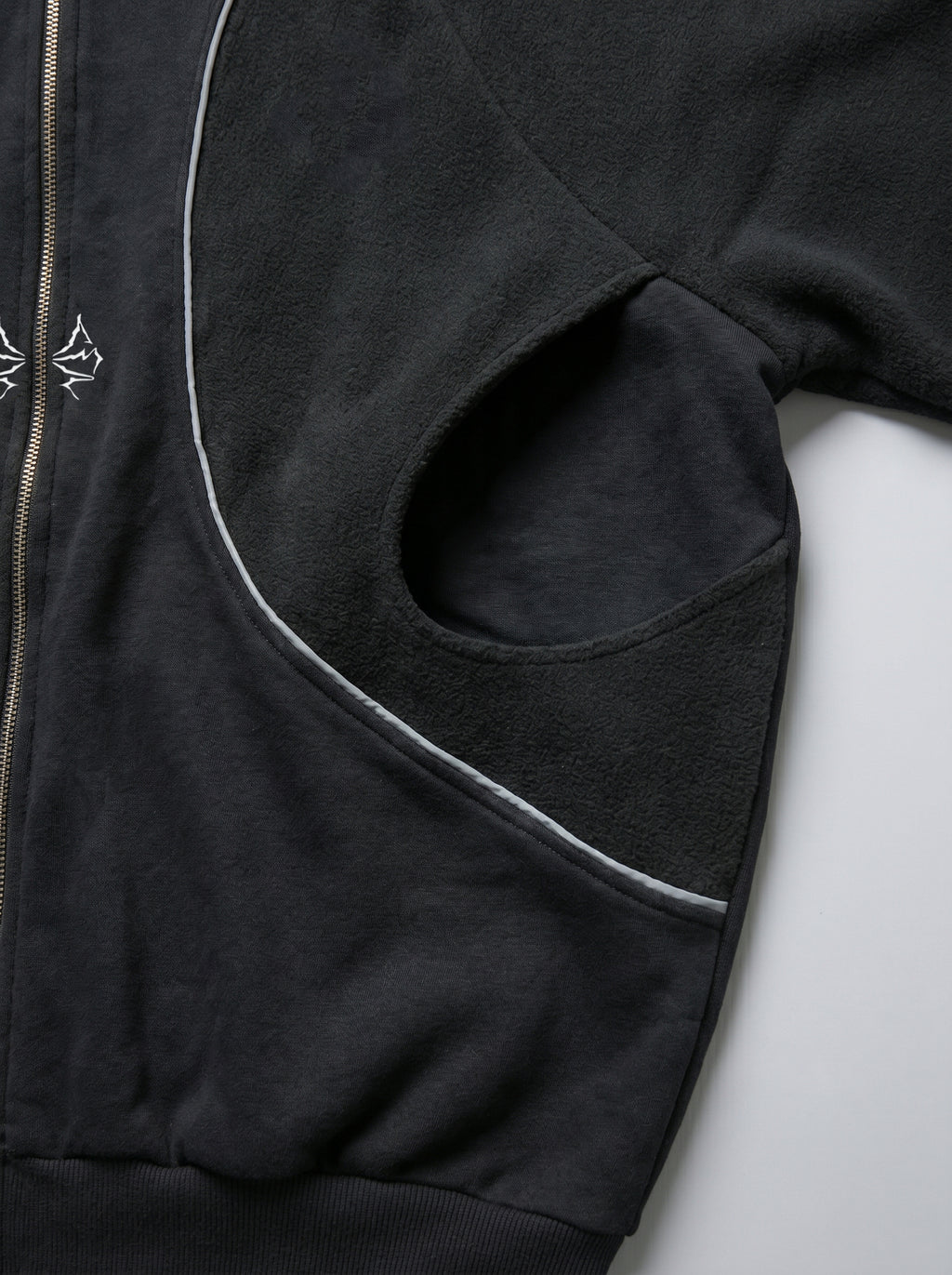 Hoodie Lines zipper 2026