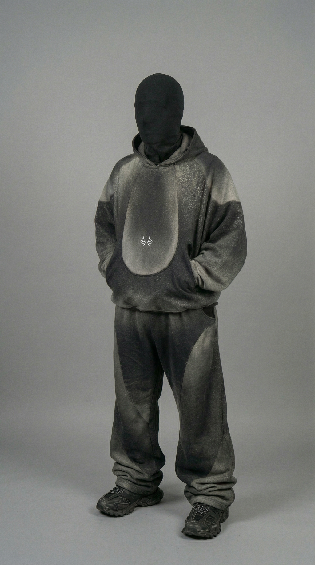 Pant Monochrome Orbital Gradient (MOG)